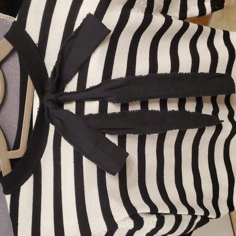 Zara Black and White Knit Top with Bow